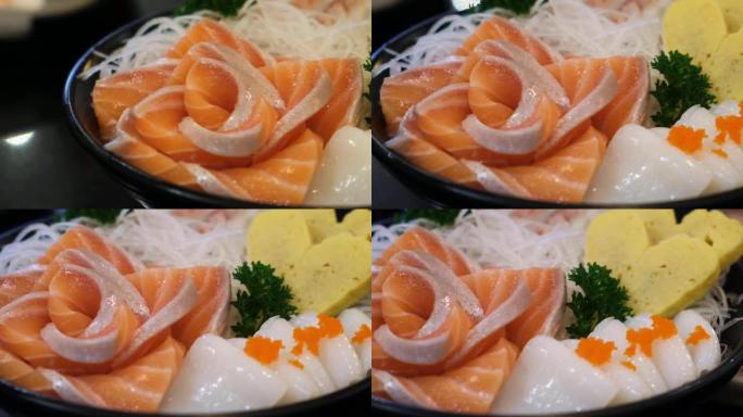 生鱼片配鲑鱼、伊卡鱿鱼和塔马科蛋。日本料理。