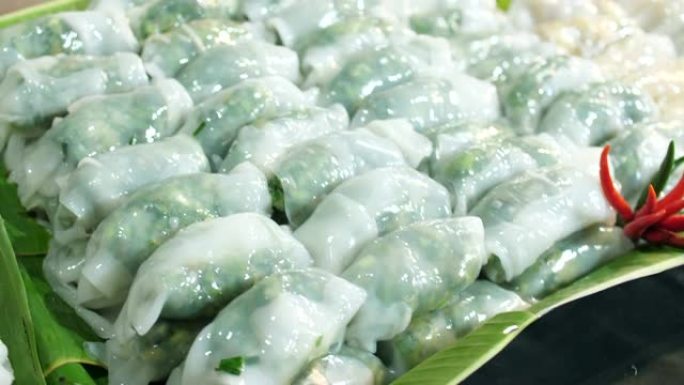 泰国蒸韭菜饺子在夜街市场