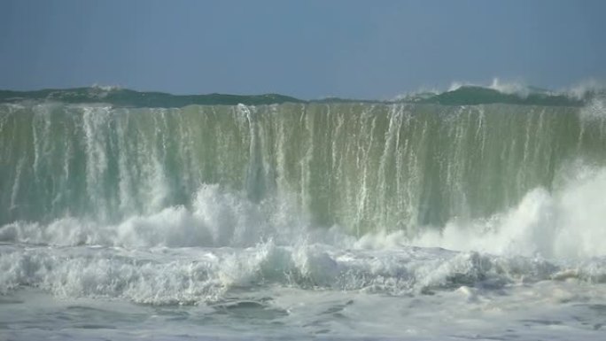 海洋大浪海浪花泡沫大浪