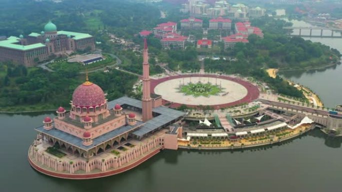 马来西亚吉隆坡布特拉清真寺4k空中电影视图，正式为联邦直辖区