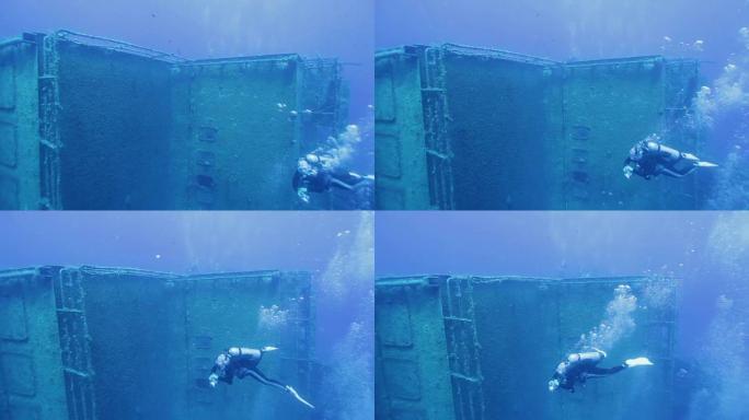 探索泽诺比亚沉船的潜水员