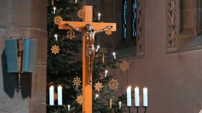 德国梅津根t.马丁教堂的内部装饰圣诞装饰品
