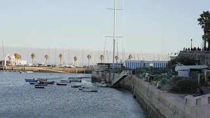 卡斯凯什鱼船码头，晚上，渔网