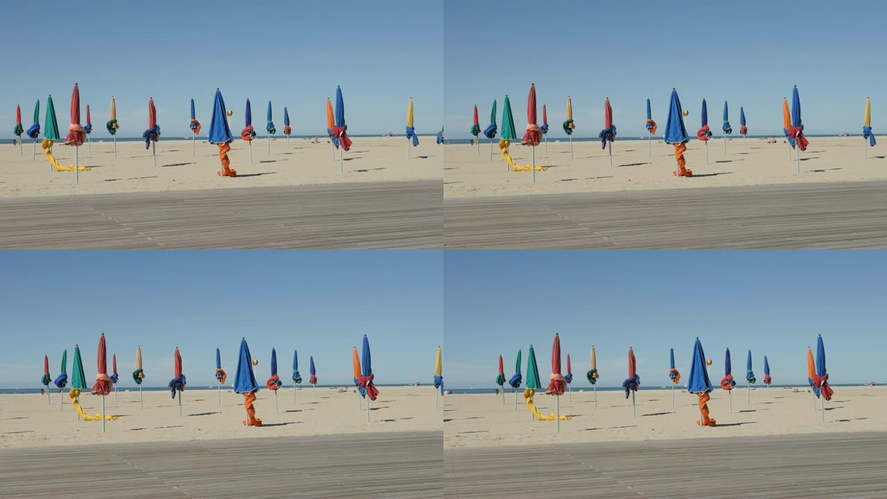 法国海滩的彩色防晒慢速盘4K 2160p 30fps超高清镜头-诺马迪多维尔市的美丽一天3840x2