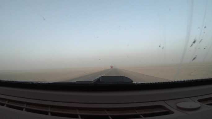 中国戈壁滩沙尘暴天气极端天气气候视频素材