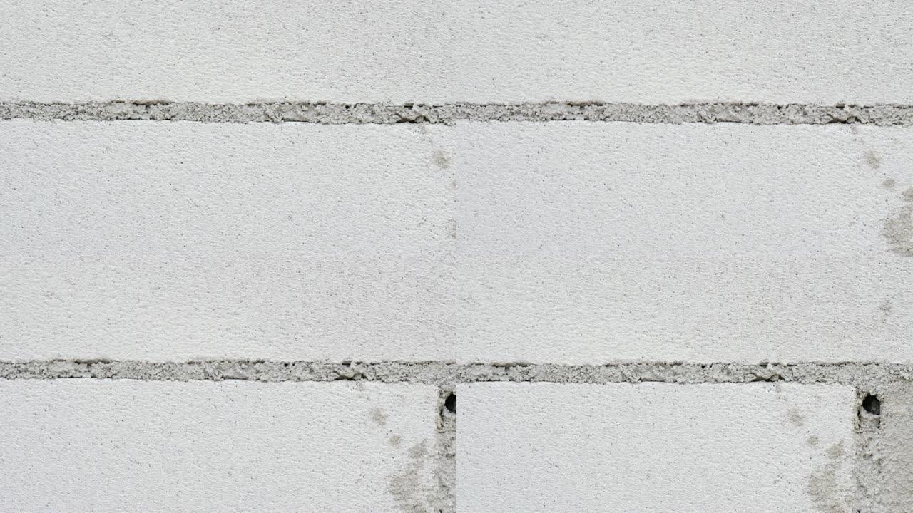 白色空心粘土砖墙