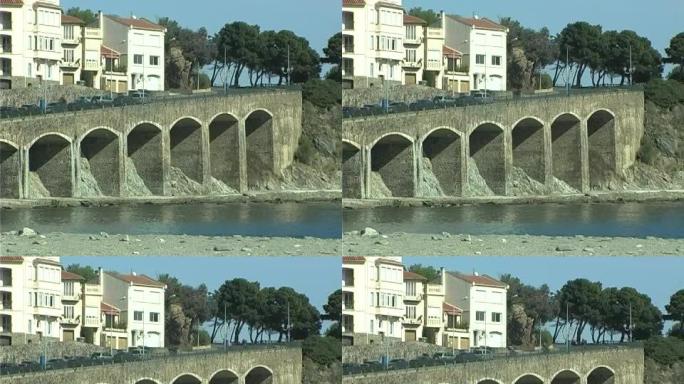法国海边的桥梁