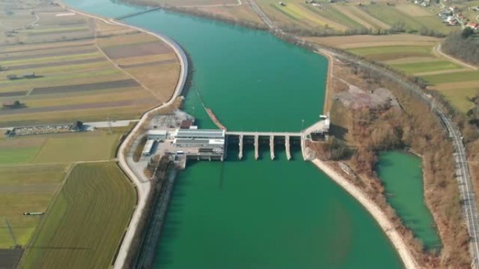 斯洛文尼亚河上的水力发电厂