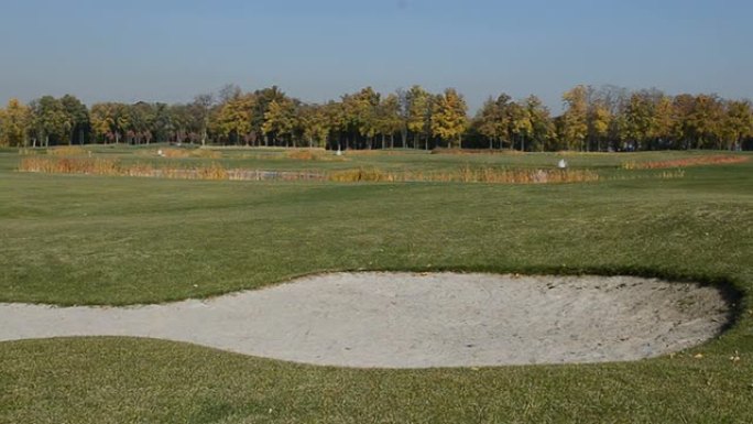 前总统亚努科维奇在梅日吉里亚的高尔夫球场