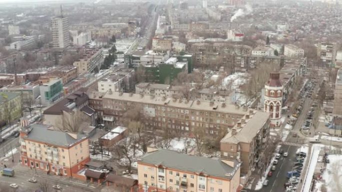 乌克兰马里乌波尔。冬季城市的鸟瞰图