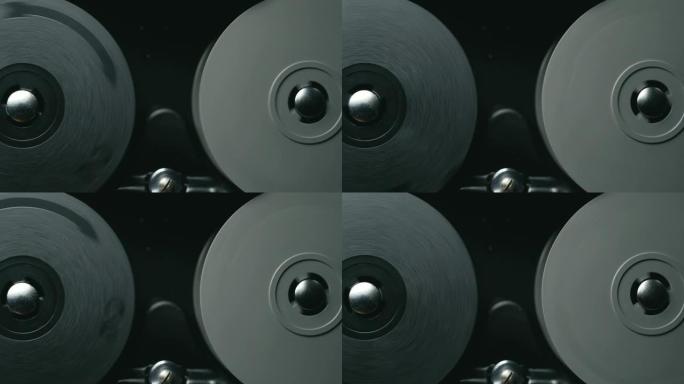 老式老式模拟发条8毫米经典电影相机的内部工作机制。可用音频