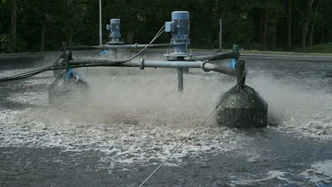 污水处理厂水处理过程中的污水