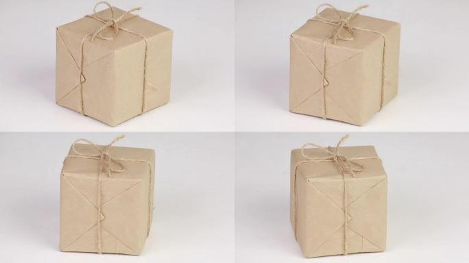 用包装纸覆盖的盒子