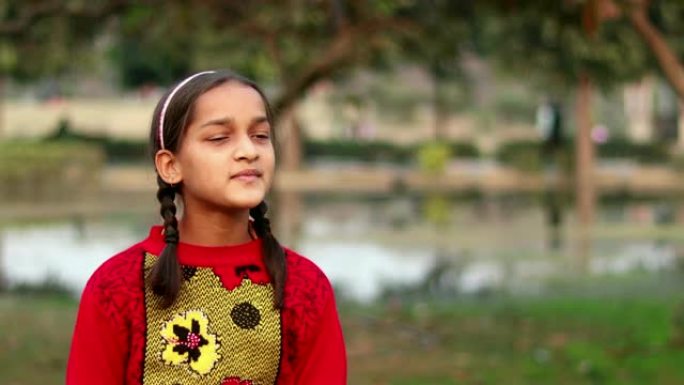无辜的印度小女孩肖像