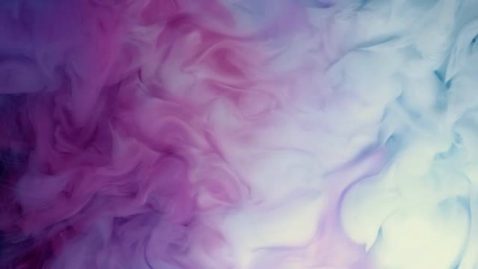 生动多彩的紫蓝粉色丙烯酸涂料滴运动纹理背景为抽象概念。