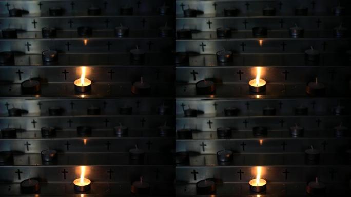 教堂里有蜡烛的金属烛台。特写。