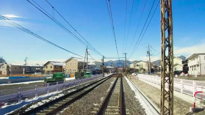 从日本的火车或铁路到郊区