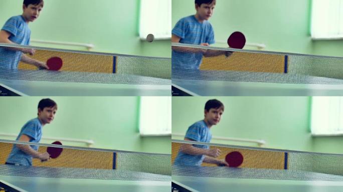 青少年打乒乓球运动慢动作视频