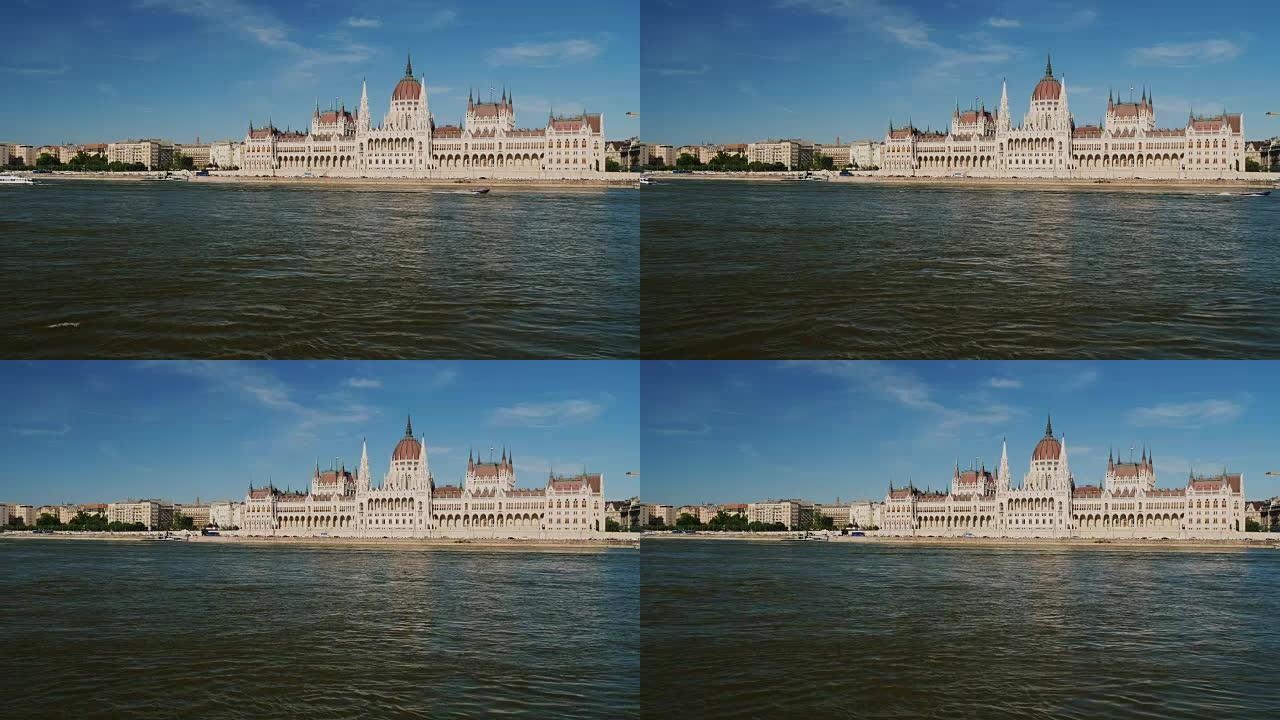 美丽的匈牙利议会建筑在布达佩斯，在前景的多瑙河