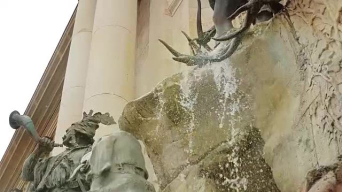 布达佩斯历史和宏伟纪念碑的细节: 马蒂亚斯喷泉