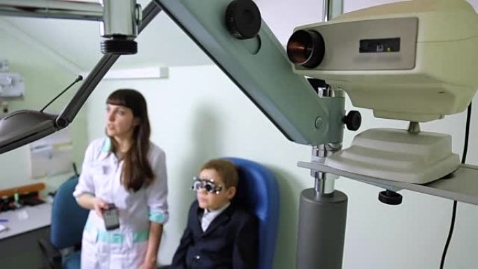 诊断性眼科检查