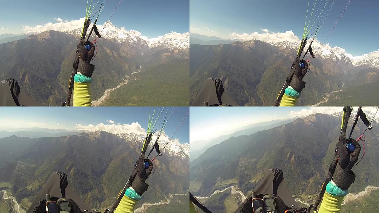 波夫滑翔伞在天空中安纳普尔纳博卡拉，尼泊尔，喜马拉雅山