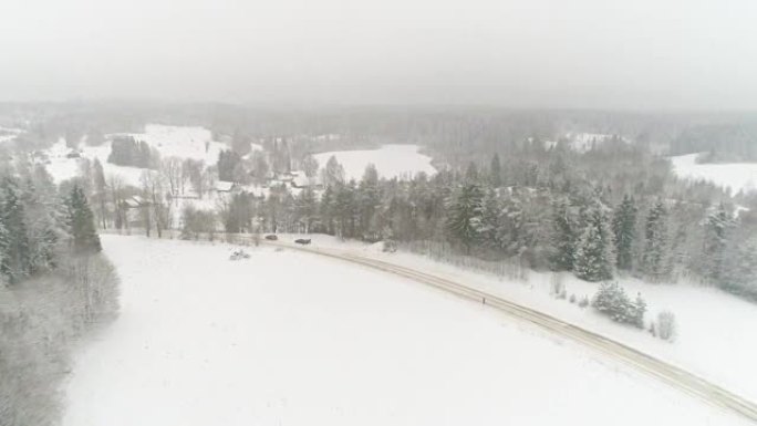 爱沙尼亚最高峰下着雪