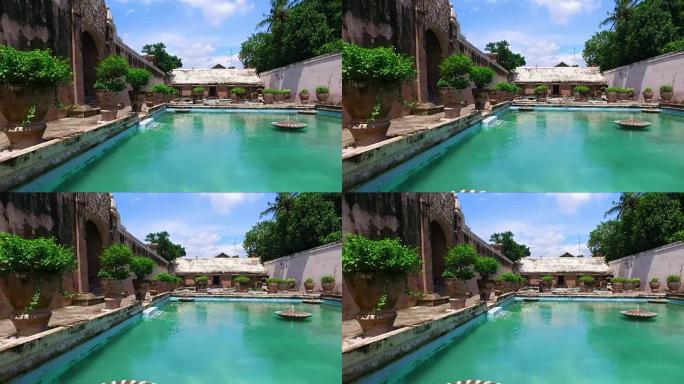 印度尼西亚日惹Taman Sari (水上城堡) 的地下清真寺