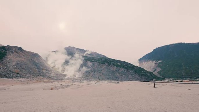 Mt.Iou，Iouzan，位于日本北海道阿寒国家公园，以4k拍摄