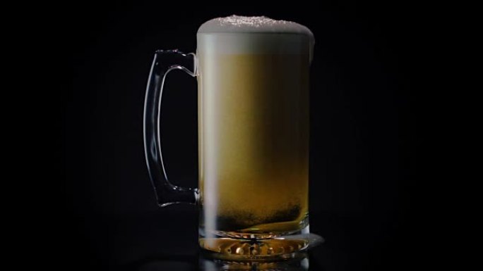 啤酒杯倒宽啤酒杯倒宽倒酒