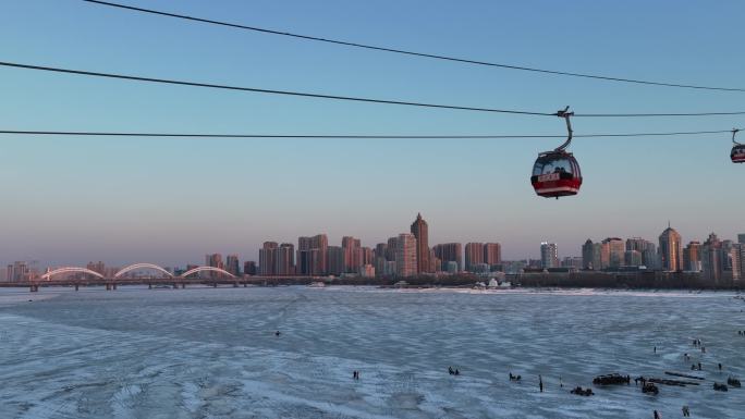 原创 哈尔滨松花江索道缆车航拍风光