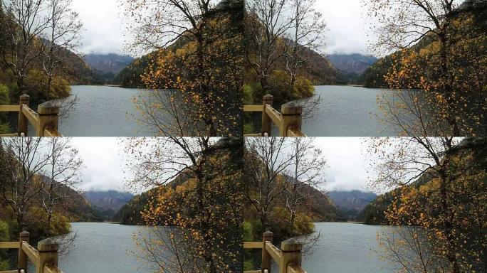 中国九寨沟的五彩湖，瀑布，森林，山脉