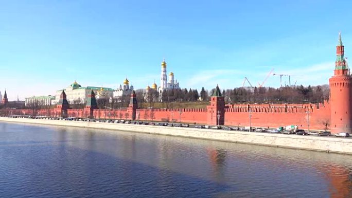 晴朗无云的一天莫斯科克里姆林宫全景拍摄，俄罗斯。FullHD视频