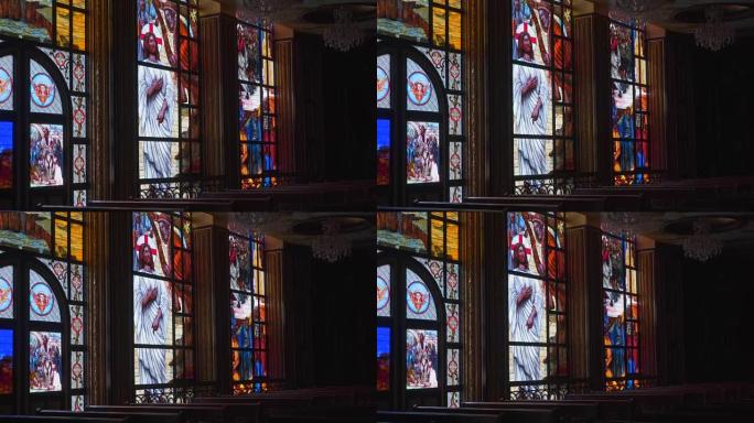 埃及科普特基督教教堂的彩色玻璃窗