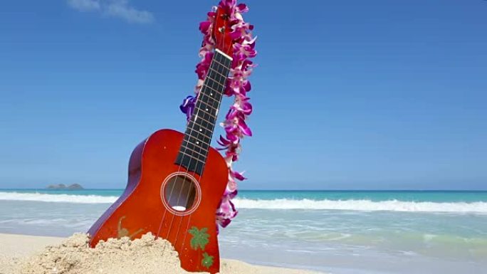 夏威夷欧胡岛热带海滩上的尤克里里和雷度假旅游概念