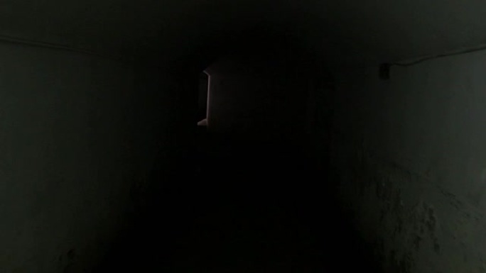 地下隧道监狱