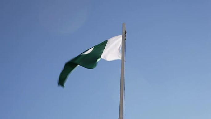 旗杆上的巴基斯坦纺织国旗