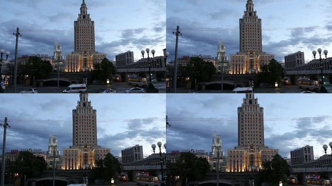 共青团广场 (夜)。俄罗斯莫斯科。由于位于那里的三个火车站，它通常被非正式地称为三个车站广场: 列宁