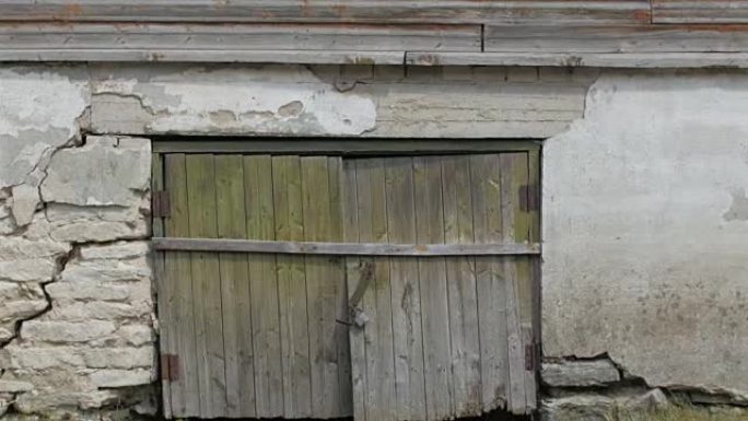 老房子的木门