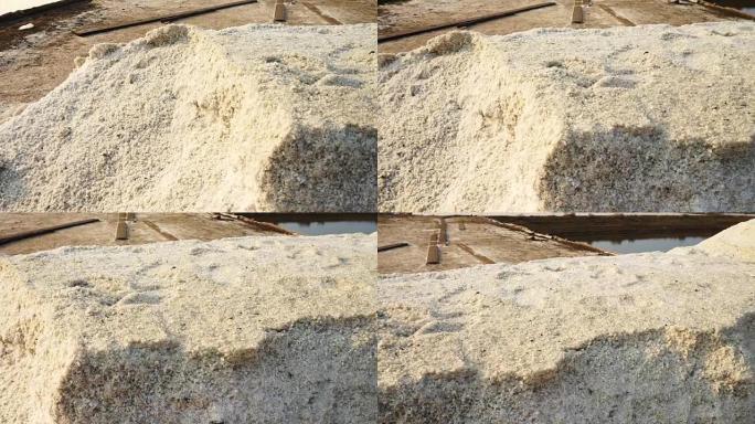 盐锅里的海盐堆，早晨晒太阳的盐场