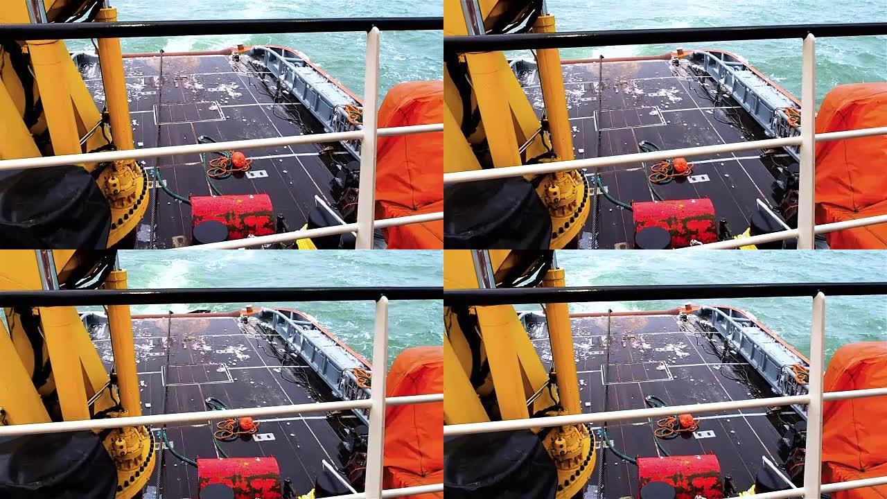 拖轮组锚和红色浮标管层平台