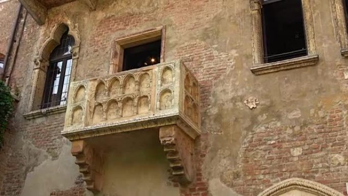 罗密欧与朱丽叶在维罗纳朱丽叶之家的原始阳台