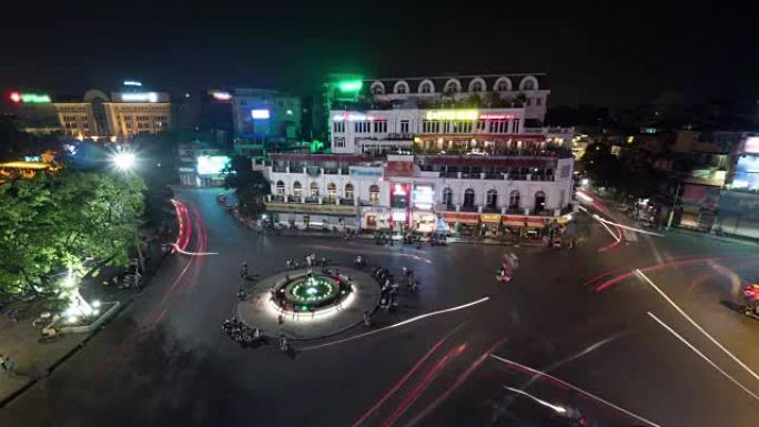 越南河内中央广场夜间交通的延时