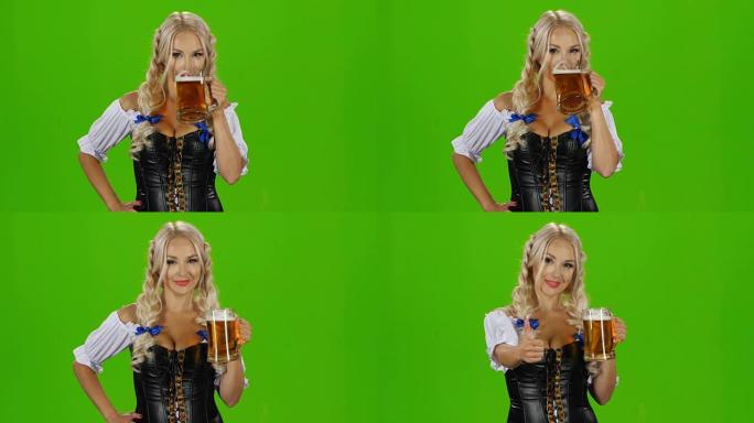 巴伐利亚妇女喝啤酒杯，竖起大拇指，眨眨眼。绿屏