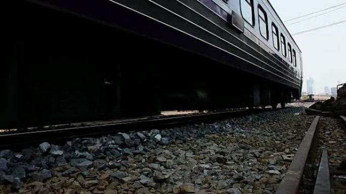 泰国铁路列车，平移