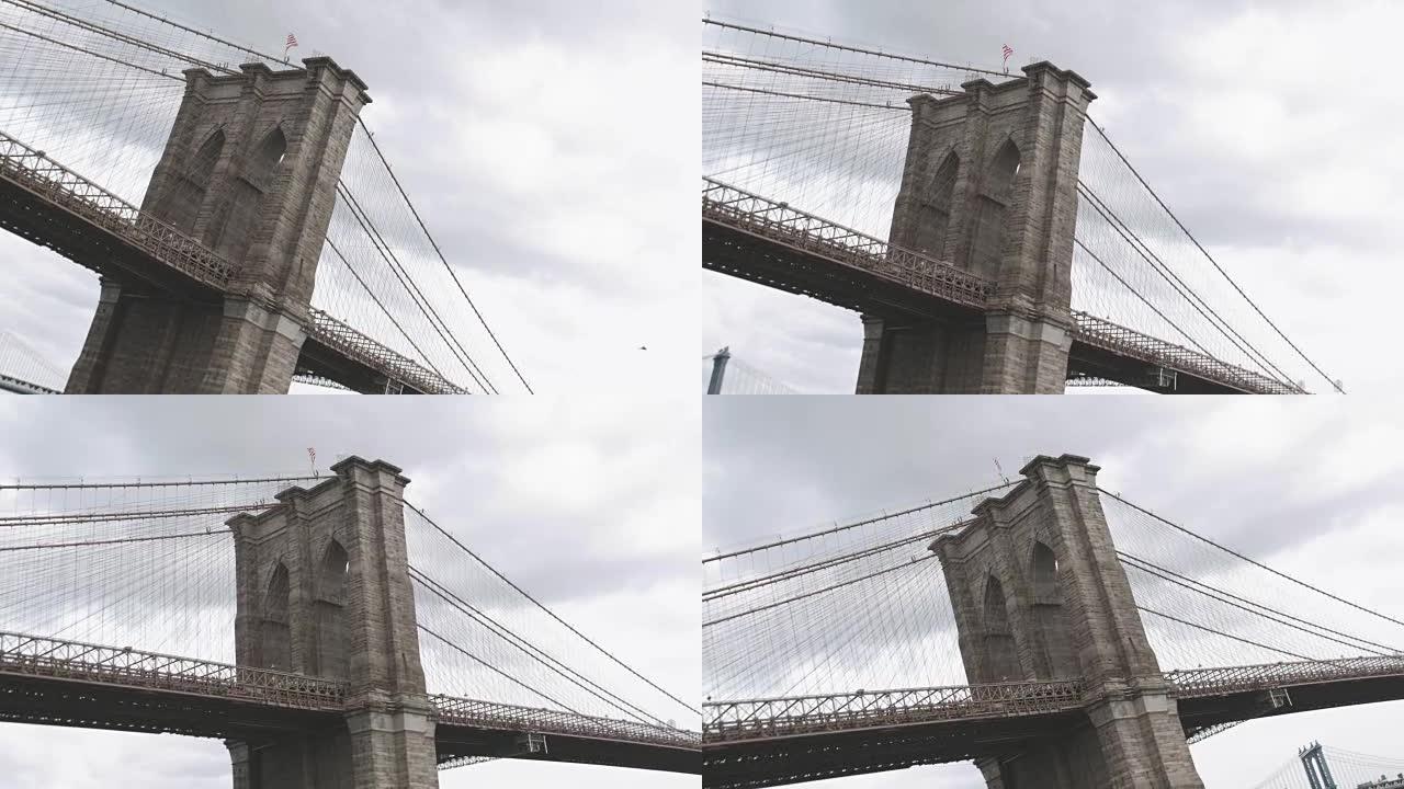 纽约布鲁克林大桥在一个阴郁的下午。