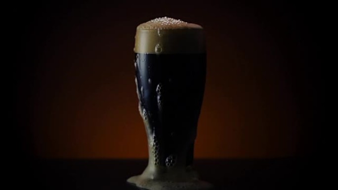 Guinnesse啤酒倒宽