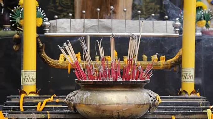 泰国寺庙的香炉