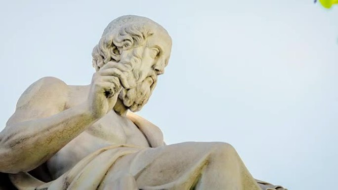 古希腊哲学家柏拉图时光流逝的特写大理石雕像