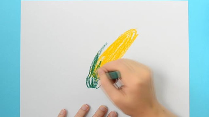 我们画玉米。孩子画了这幅画。加速视频。